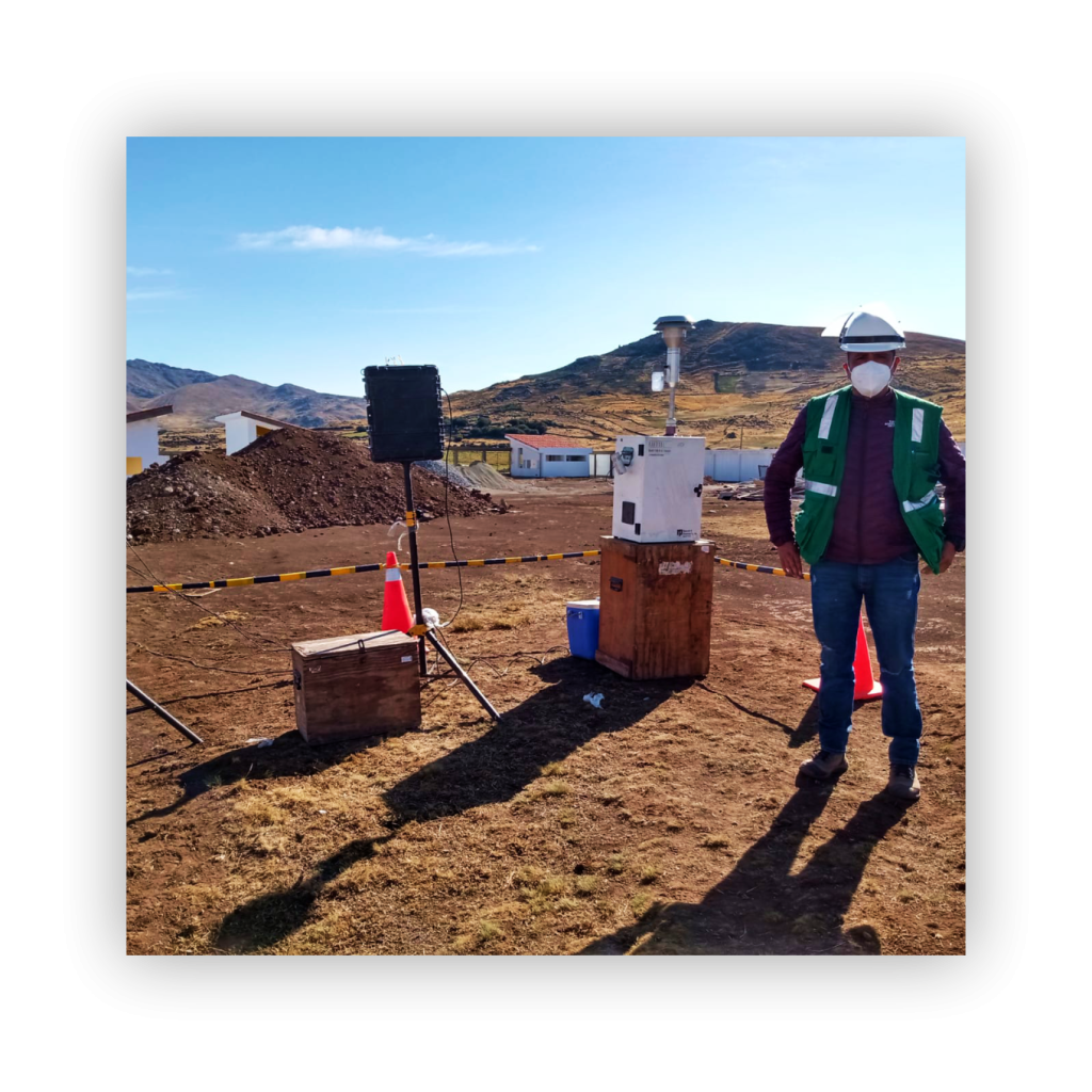 equipo-de-geominerals-apurimac-en-campo-topografia-e-ingenieria 02